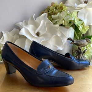 ULTRA RARE! Gucci Logo Heels in Navy Leather